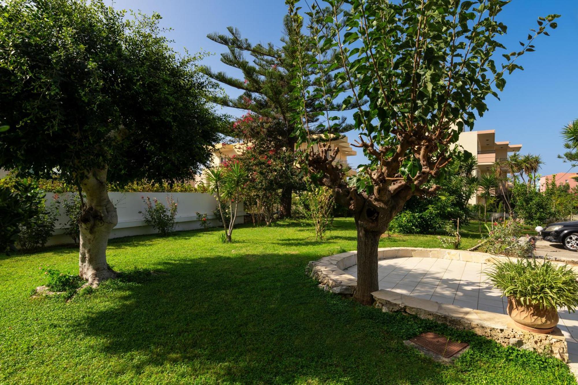 Evdokia Αpartments & Dimitra Village Agia Marina Exterior foto