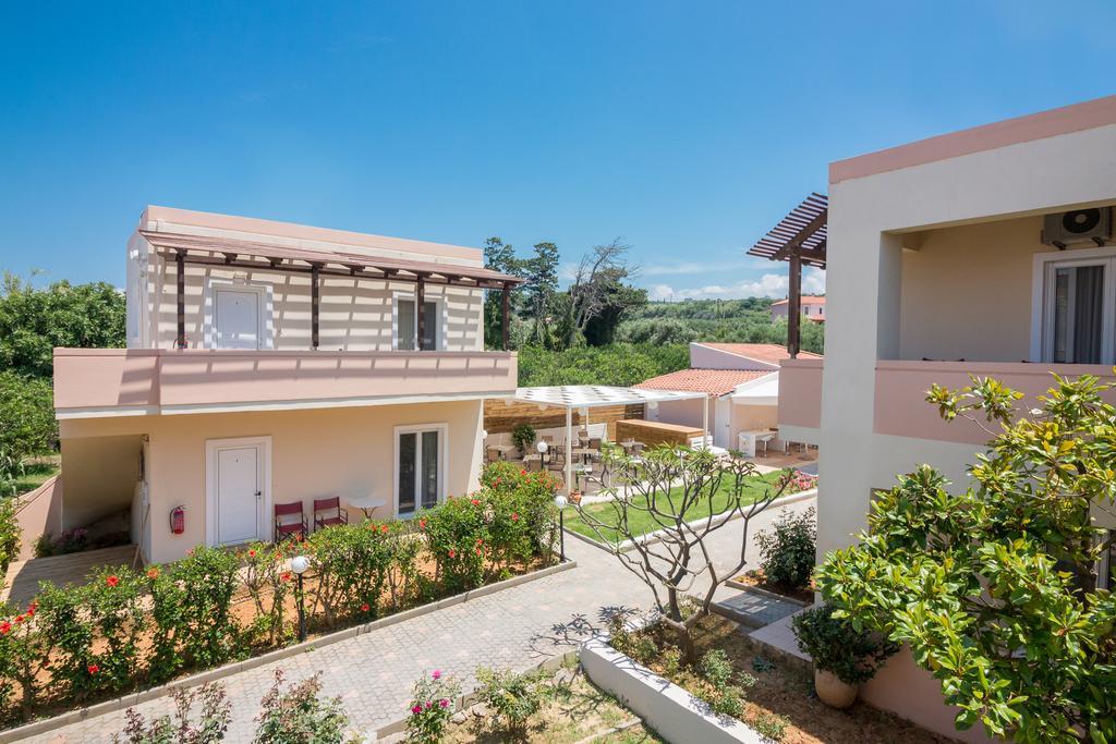 Evdokia Αpartments & Dimitra Village Agia Marina Exterior foto